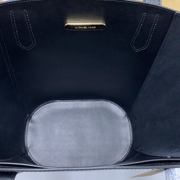 MICHAEL KORS PORTIA LARGE TOTE BLACK COLOR Pebbled leather/ suede - Picture 4 of 14